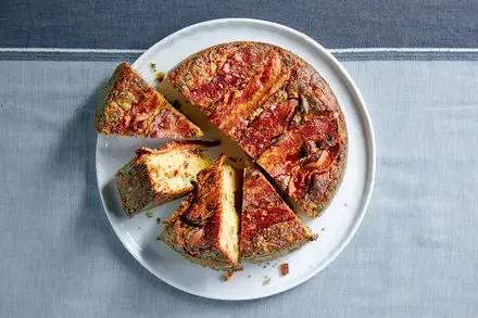 Bacon Cornbread with Cheddar and Scallions
